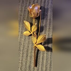 Vintage GIOVANNI Brooch is a 3" long stemmed rose flower pin in a gold tone